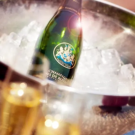 Aubergine Logeren & Dineren Hotel *