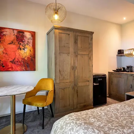 Aubergine Logeren & Dineren Hotel