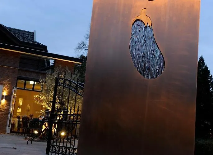 Aubergine Logeren & Dineren Hotel *